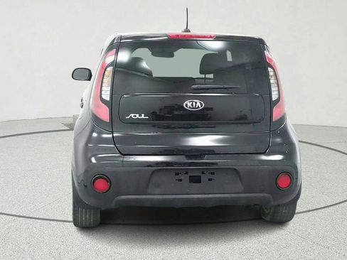 Used 2017 Kia Soul FWD image 4
