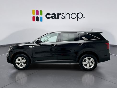 Used 2023 Kia Sorento LX AWD/4WD image 2