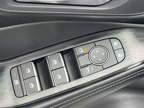 Used 2026 Nissan Rogue SL AWD/4WD image 14