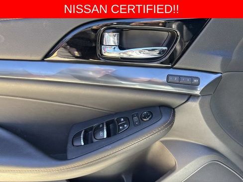 Used 2023 Nissan Maxima SR w/ Sport Mat Group image 12