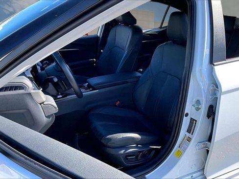 Used 2025 Toyota Camry XSE image 23