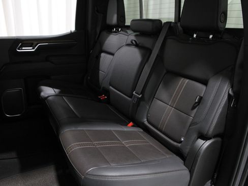 Certified 2023 Chevrolet Silverado 1500 High Country w/ Technology Package image 20