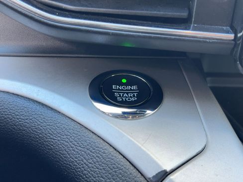 Used 2020 Ford Explorer XLT w/ Equipment Group 202A image 19