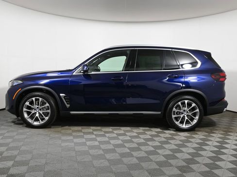 New 2026 BMW X5 xDrive40i w/ Premium Package AWD/4WD image 2