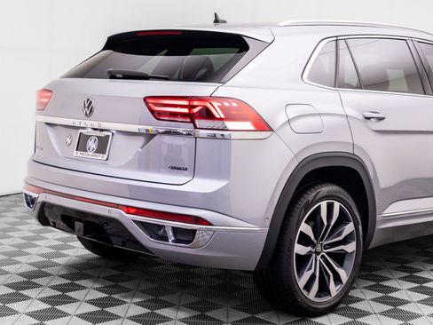 Used 2023 Volkswagen Atlas Cross Sport SEL Premium R-Line image 38