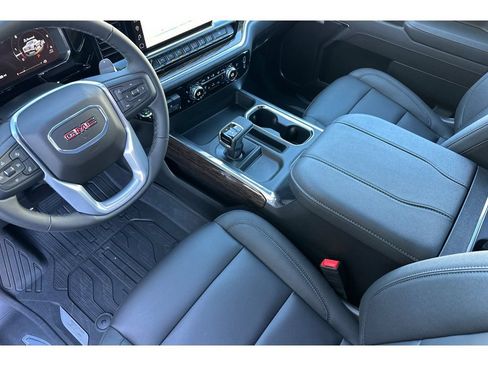 New 2026 GMC Sierra 1500 Elevation w/ Elevation Premium Package AWD/4WD image 7
