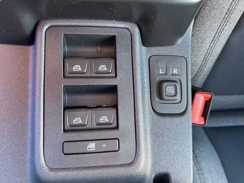 New 2025 Ford Bronco 4-Door AWD/4WD image 56