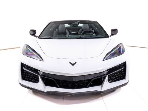 Used 2026 Chevrolet Corvette Z06 RWD image 10