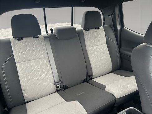 Used 2023 Toyota Tacoma TRD Sport w/ Technology Package image 18