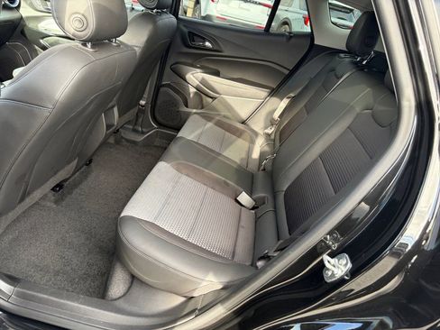 Used 2025 Chevrolet Trax LT image 17