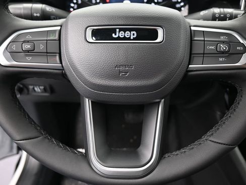 New 2026 Jeep Compass Latitude image 24