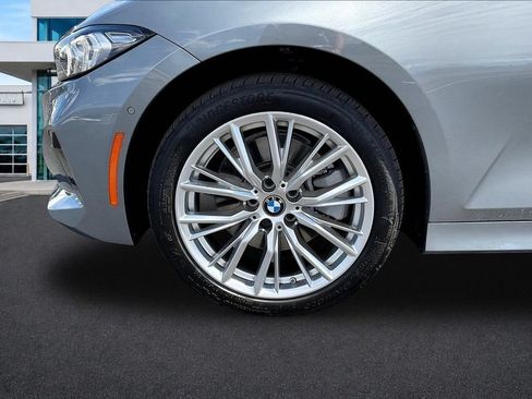 Used 2024 BMW 330i xDrive Sedan w/ Premium Package AWD/4WD image 34