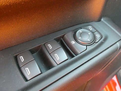 Certified 2025 Chevrolet Silverado 1500 Custom image 22