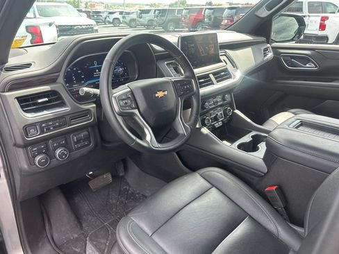 Used 2023 Chevrolet Tahoe LT w/ Luxury Package AWD/4WD image 19