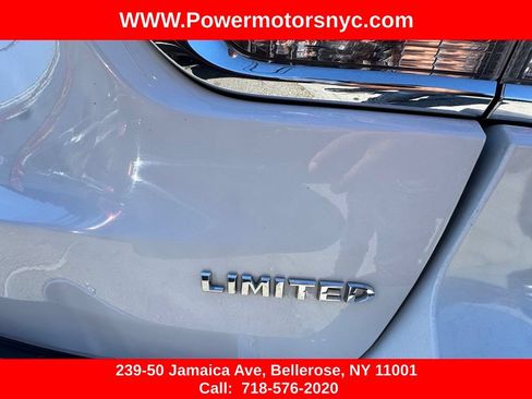 Used 2019 Jeep Grand Cherokee Limited AWD/4WD image 10