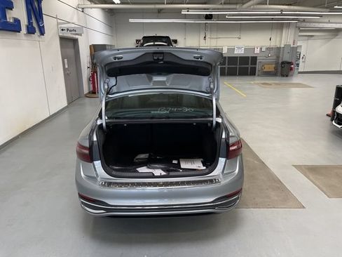 New 2026 Volkswagen Jetta SEL FWD image 9