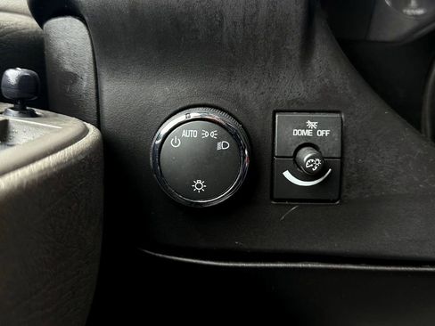 Used 2023 Chevrolet Express 2500 w/ Driver Convenience Package image 14