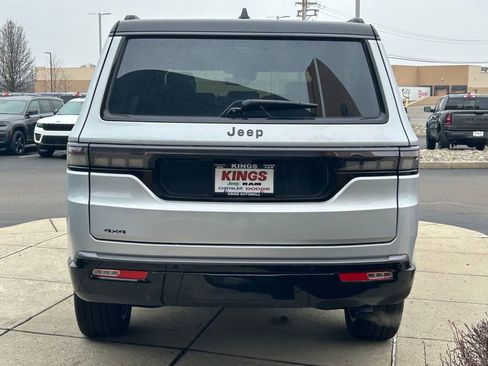 New 2026 Jeep Grand Wagoneer Summit w/ Premium Group III AWD/4WD image 6