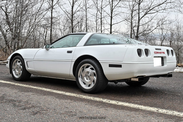 Used 1995 Chevrolet Corvette Coupe RWD image 6