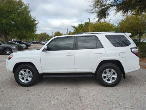 Certified 2023 Toyota 4Runner SR5 Premium w/ Moonroof Package image 3