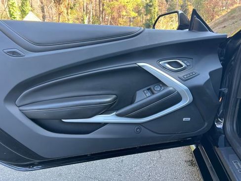 Used 2017 Chevrolet Camaro SS w/ LPO, Ground Effects Package image 10
