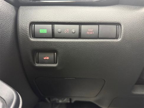 Used 2024 Nissan Sentra SV image 27