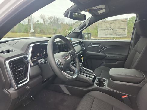 New 2026 GMC Canyon Elevation w/ Convenience Package image 9