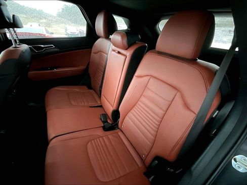 Used 2024 Kia Sportage SX image 25