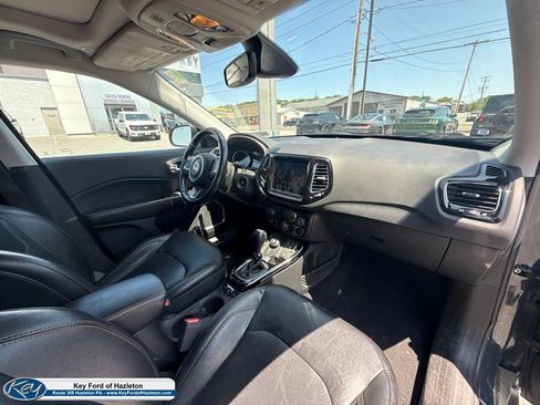 Used 2018 Jeep Compass Limited w/ Trailer Tow Group AWD/4WD image 39