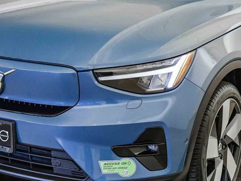 Certified 2023 Volvo C40 P8 Recharge Plus w/ Climate Package AWD/4WD image 9