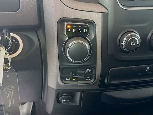 Used 2017 RAM 1500 Express AWD/4WD image 17