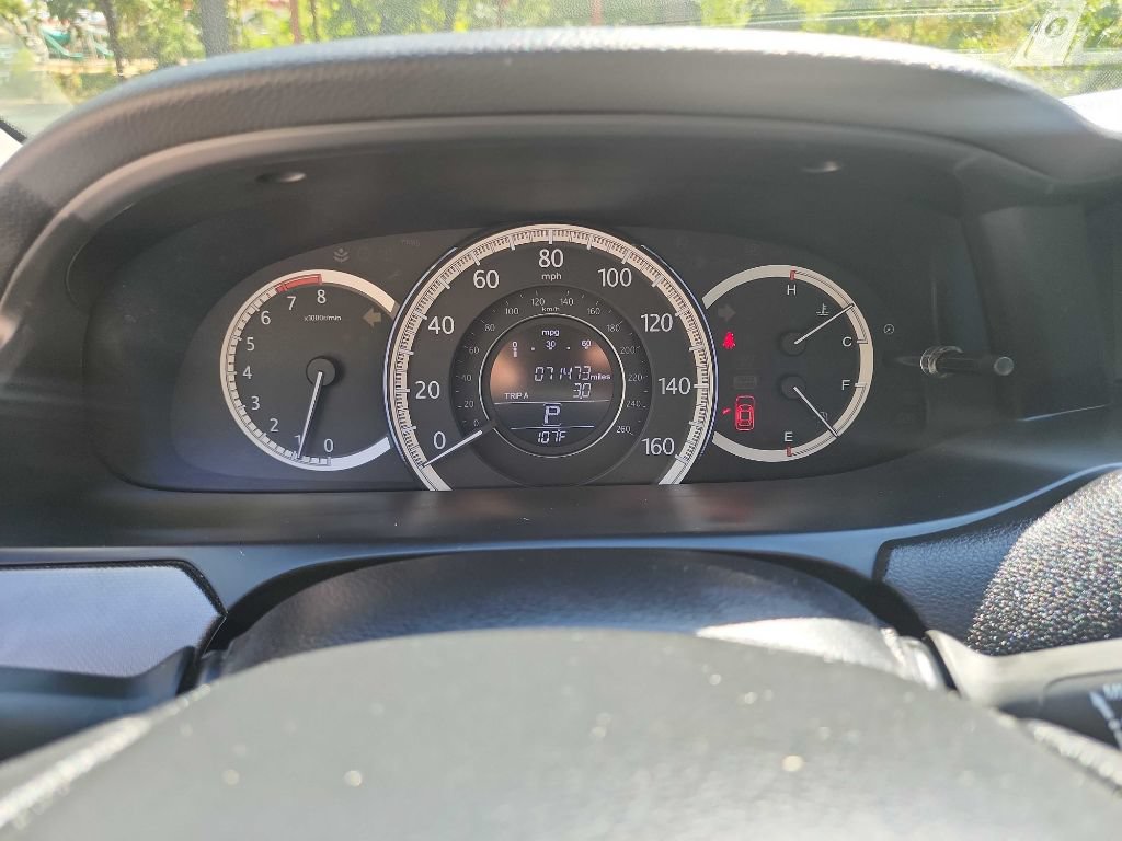 Used 2015 Honda Accord LX image 17