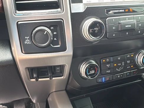 Used 2019 Ford F250 Platinum AWD/4WD image 17