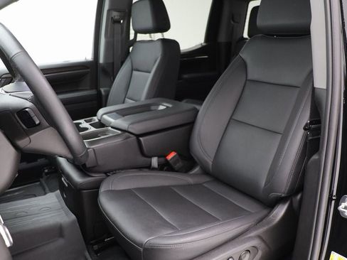 Used 2023 GMC Sierra 1500 SLT w/ X31 Off-Road Package image 16