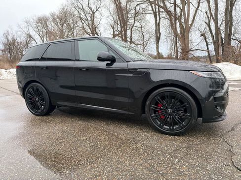 Used 2025 Land Rover Range Rover Sport Dynamic SE image 8