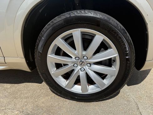 Used 2018 Volvo XC90 T6 Momentum image 7