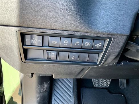 Used 2023 Toyota Tundra Limited w/ Power Package image 32