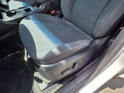 Used 2017 Kia Sorento LX w/ LX Convenience Package image 13