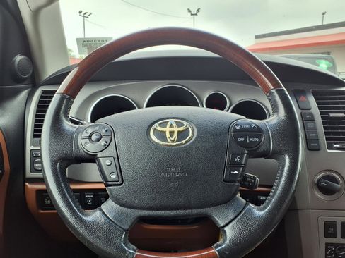 Used 2012 Toyota Sequoia Platinum AWD/4WD image 26