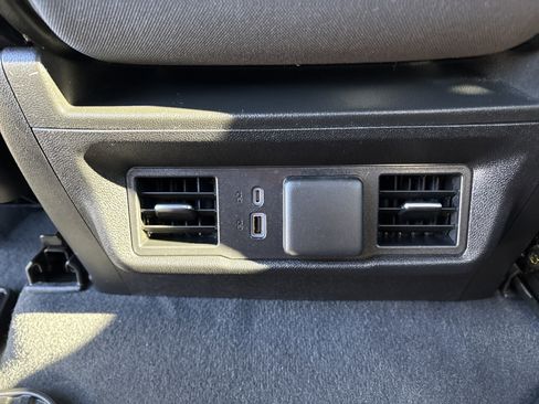 Used 2022 GMC Sierra 1500 Elevation image 16