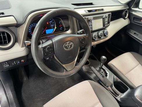 Used 2013 Toyota RAV4 LE image 9