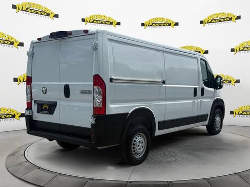 Used 2025 RAM ProMaster 2500 w/ Convenience Group FWD image 5
