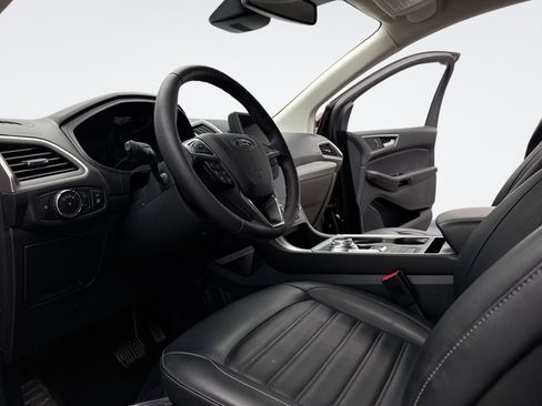 Used 2022 Ford Edge SEL w/ Convenience Package image 10