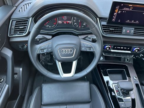 Used 2025 Audi Q5 2.0T Premium image 11