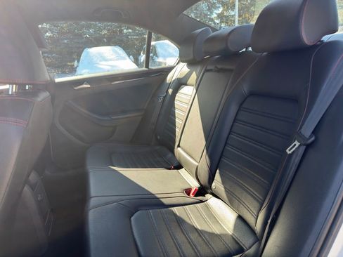 Used 2017 Volkswagen Jetta GLI image 35