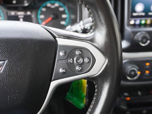 Used 2022 Chevrolet Colorado LT w/ Fleet Safety Package image 21