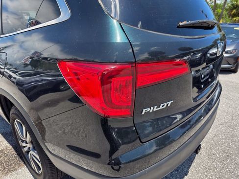 Used 2017 Honda Pilot EX image 7
