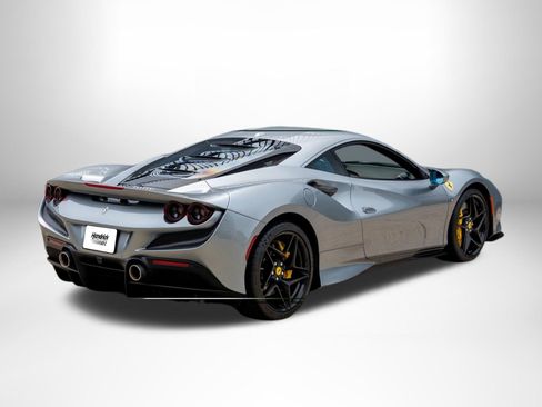 Used 2021 Ferrari F8 Tributo RWD image 7