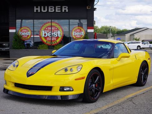 Used 2008 Chevrolet Corvette Coupe w/ Preferred Equipment Group RWD image 3