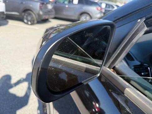 Used 2018 Jeep Compass Latitude w/ Popular Equipment Group image 36